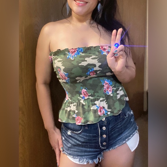 3 for $15 Cute peplum tube top🌼 - Picture 1 of 4